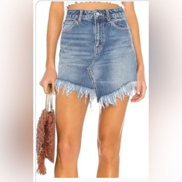 Free People Bailey Raw Hem Fringe Denim Jean Asymmetrical Mini Skirt 29 - Picture 1 of 13